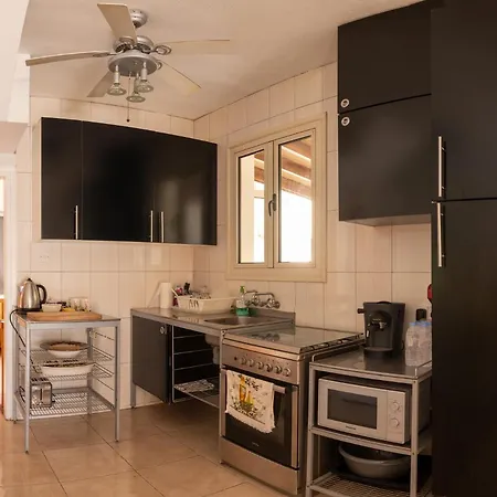 아파트 Spyros No23 Charming Oceanview Maisonette Meneou