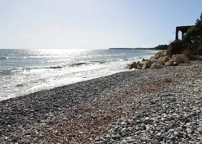 Spyros No23 Charming Oceanview Maisonette * Meneou